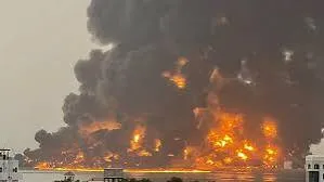 إسرائيل تقصف اليمن بثلاثين مقاتلة